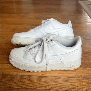 Nike White Air Force 1